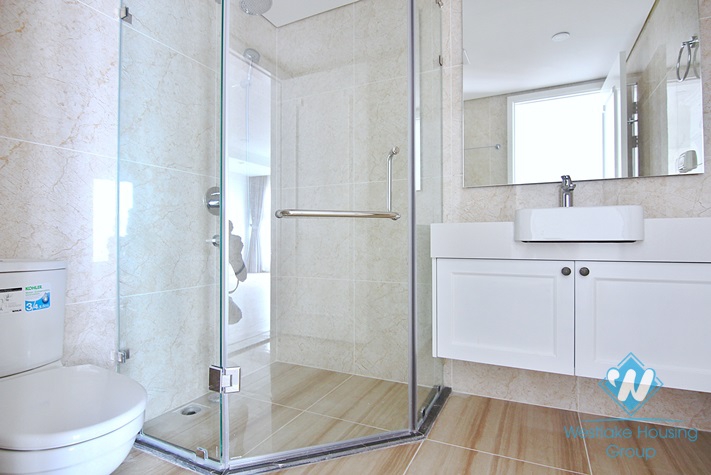 A magnificent 4 bedroom apartment for rent in De L’Roi Soleil